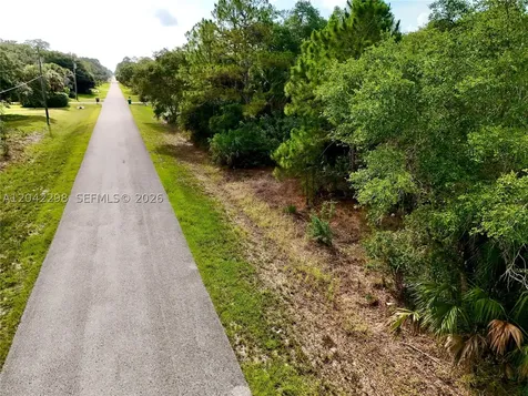 260 35th Avenue NW Naples FL 34120