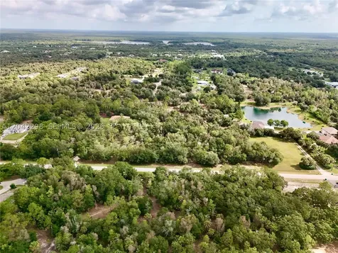 260 35th Avenue NW Naples FL 34120