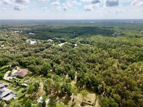280 35th Avenue NW Naples FL 34120