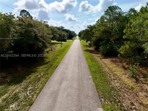 280 35th Avenue NW Naples FL 34120