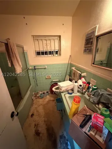 16225 NE 2nd Avenue Miami FL 33162