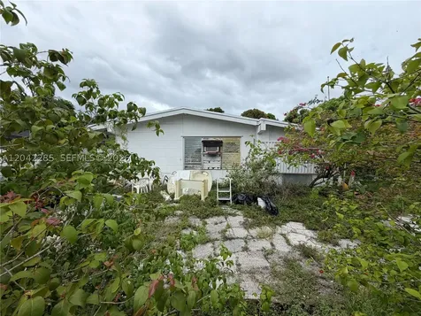 16225 NE 2nd Avenue Miami FL 33162