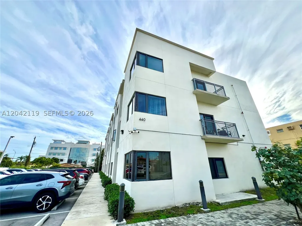 440 E 27th Street Hialeah FL 33013