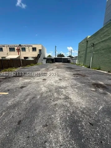 Miami FL 33125