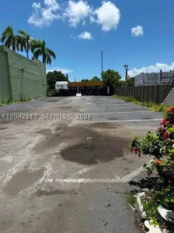Miami FL 33125