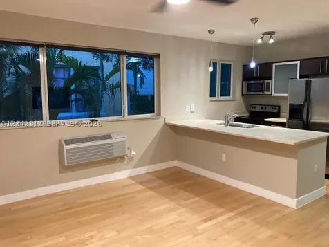 7171 Bay Drive Miami Beach FL 33141