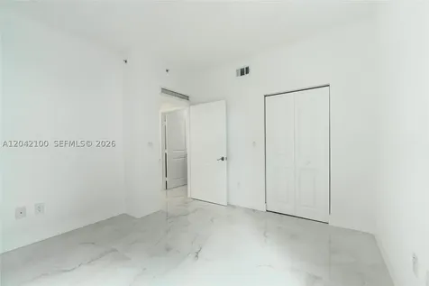 7914 Harbor Island Drive North Bay Village FL 33141