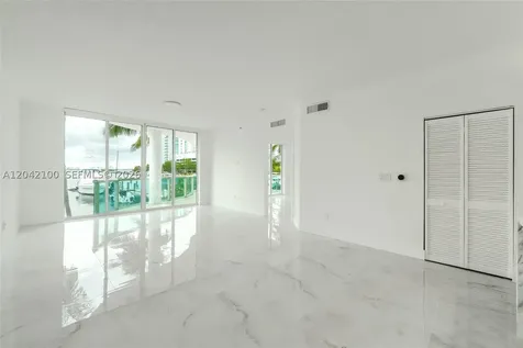 7914 Harbor Island Drive North Bay Village FL 33141