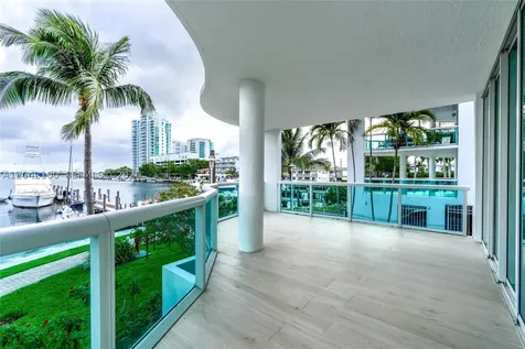 7914 Harbor Island Drive North Bay Village FL 33141