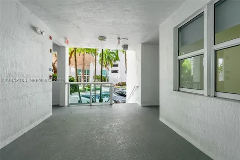 7914 Harbor Island Drive North Bay Village FL 33141