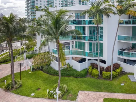 7914 Harbor Island Drive North Bay Village FL 33141