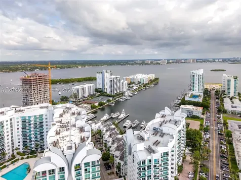7914 Harbor Island Drive North Bay Village FL 33141