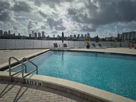 16565 NE 26th Avenue North Miami Beach FL 33160