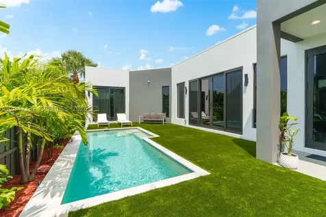 41 NE 24th Street Wilton Manors FL 33305