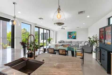 41 NE 24th Street Wilton Manors FL 33305