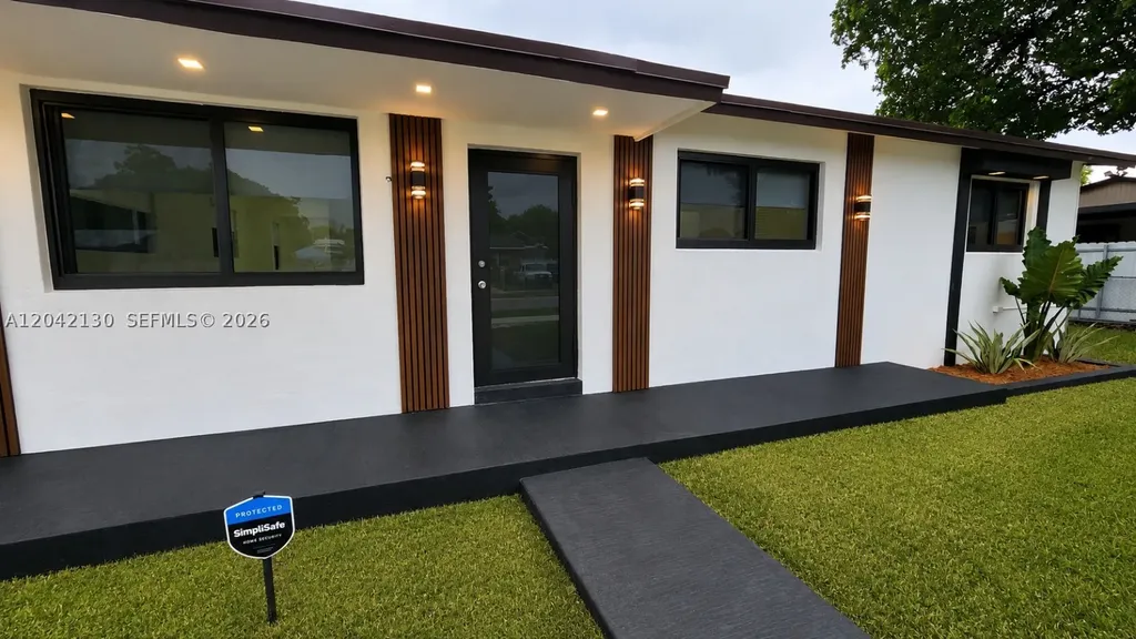 19721 SW 114th Place Miami FL 33157