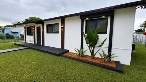 19721 SW 114th Place Miami FL 33157