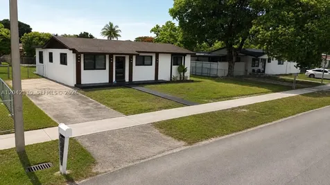 19721 SW 114th Place Miami FL 33157