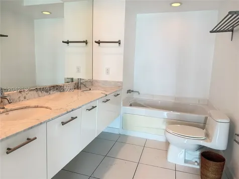 55 SE 6th Street Miami FL 33131
