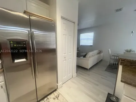 8985 NW 98th Avenue Doral FL 33178