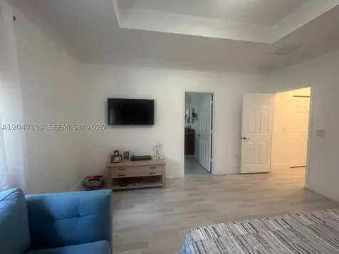 8985 NW 98th Avenue Doral FL 33178