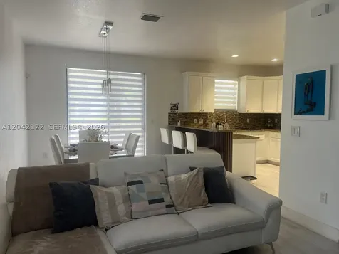 8985 NW 98th Avenue Doral FL 33178