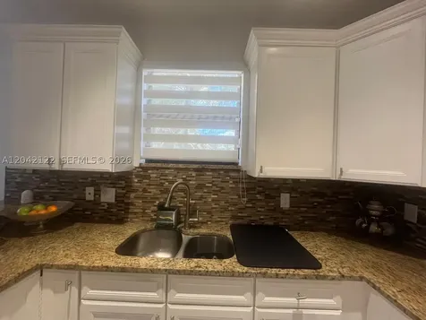 8985 NW 98th Avenue Doral FL 33178
