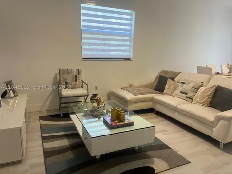 8985 NW 98th Avenue Doral FL 33178