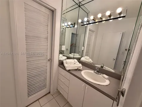 100 Lincoln Road Miami Beach FL 33139