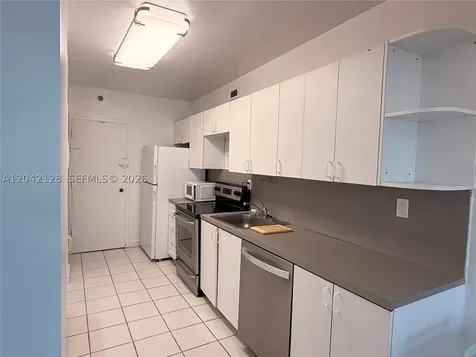 100 Lincoln Road Miami Beach FL 33139