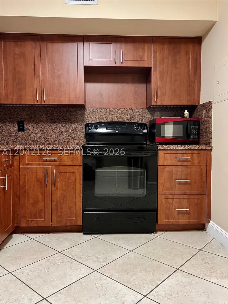 919 Hillcrest Drive Hollywood FL 33021