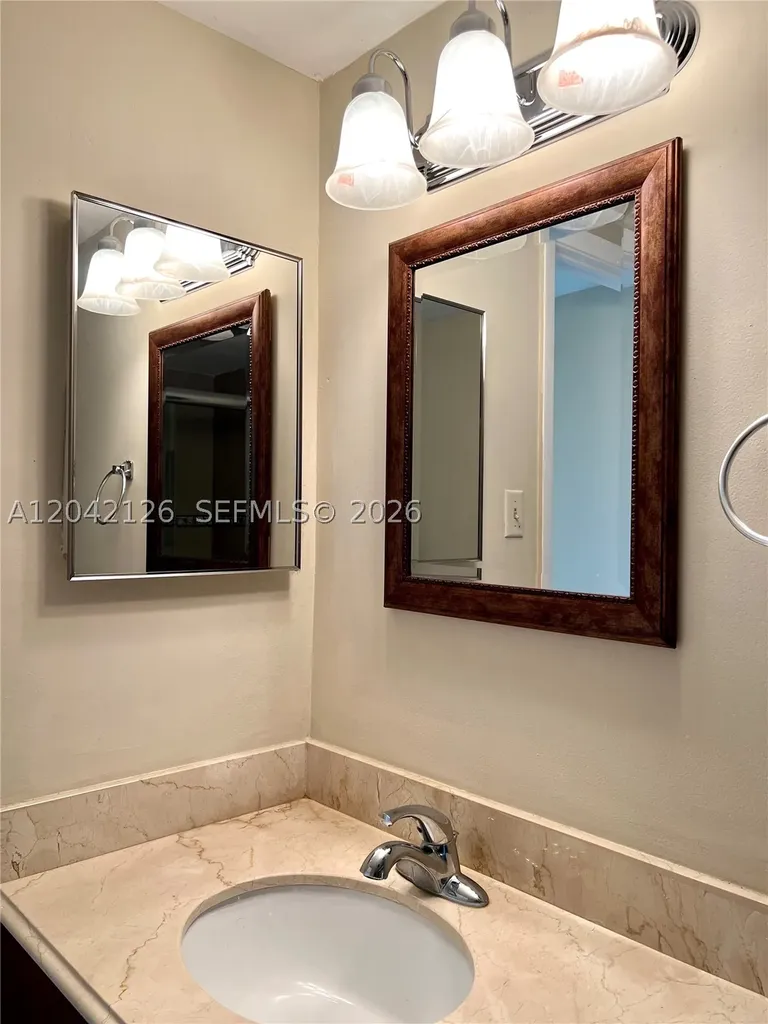 919 Hillcrest Drive Hollywood FL 33021