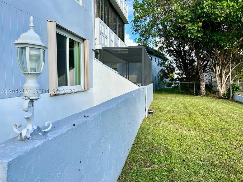 919 Hillcrest Drive Hollywood FL 33021