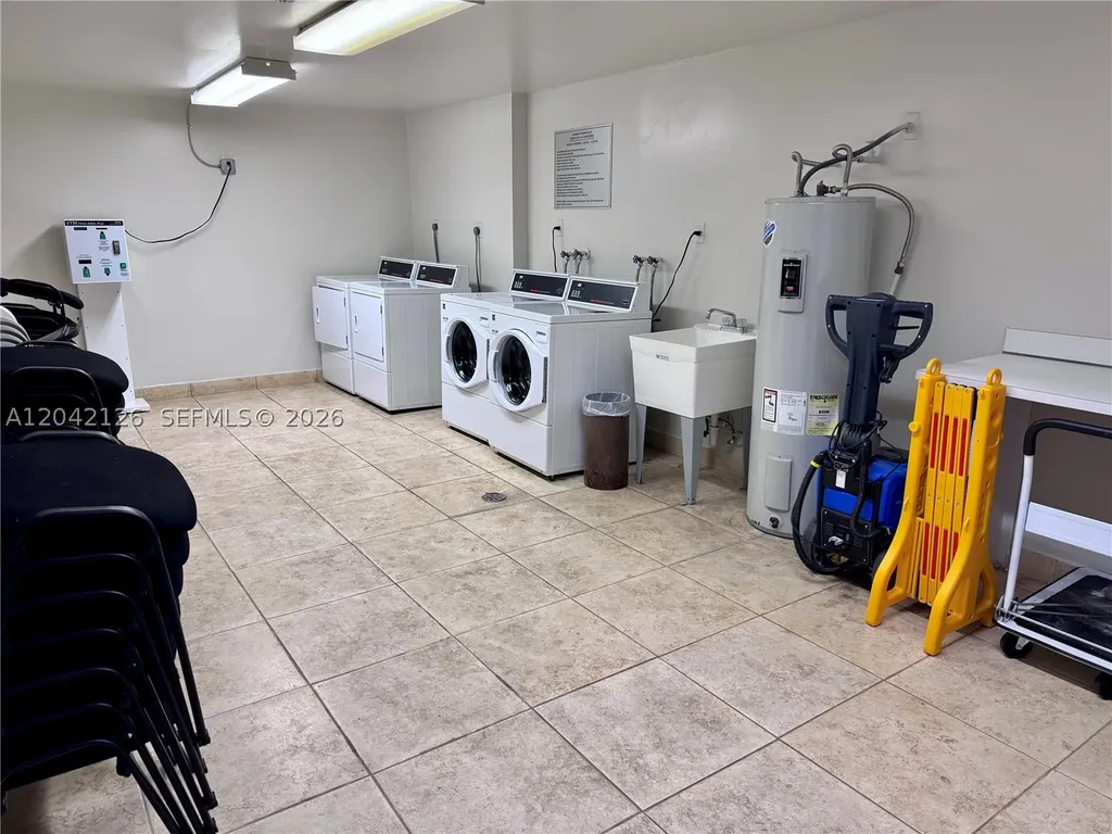 919 Hillcrest Drive Hollywood FL 33021