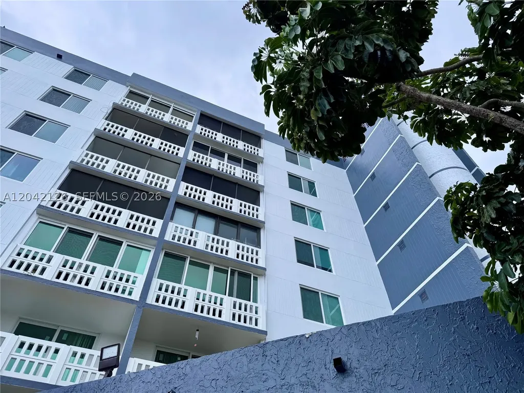 919 Hillcrest Drive Hollywood FL 33021