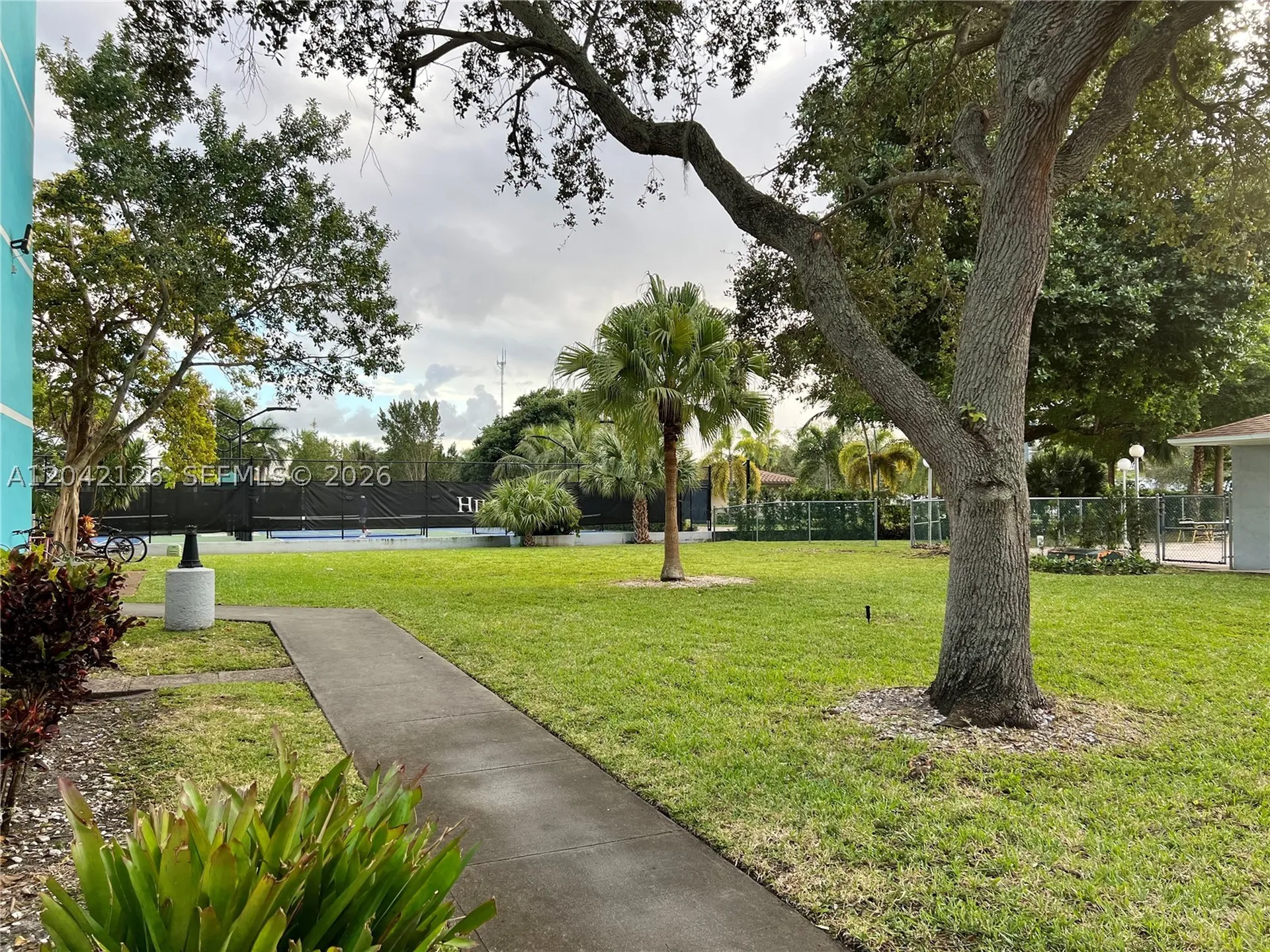 919 Hillcrest Drive Hollywood FL 33021