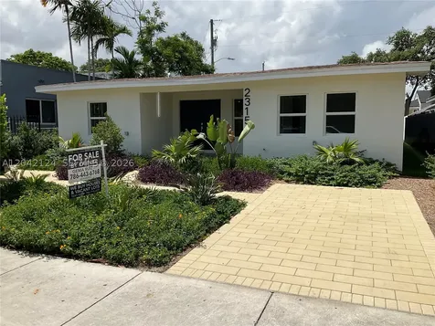 2315 NW 3rd Street Miami FL 33125