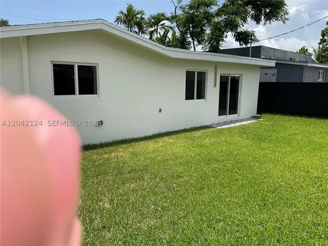 2315 NW 3rd Street Miami FL 33125