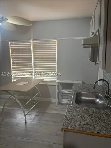6837 SW 39th Terrace Miami FL 33155