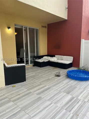 5347 SW 40th Avenue Dania Beach FL 33314