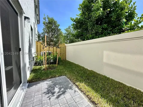 114 SW 184th Place Pembroke Pines FL 33029