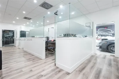 5500 NW 74th Avenue Miami FL 33166