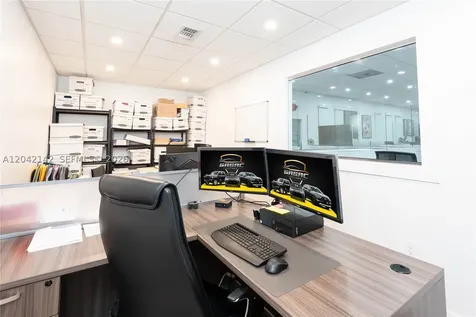 5500 NW 74th Avenue Miami FL 33166