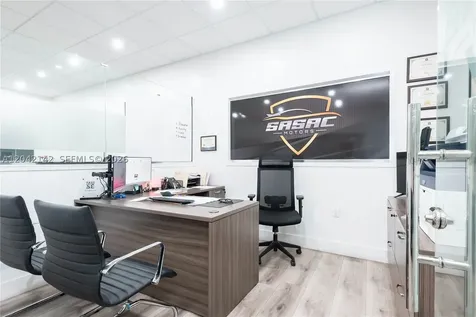 5500 NW 74th Avenue Miami FL 33166