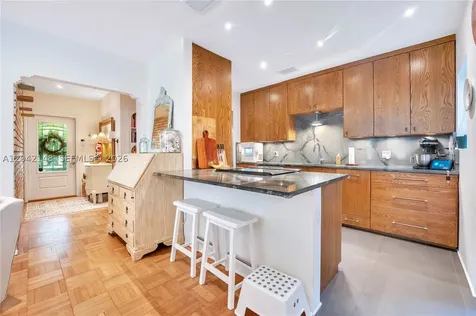 2490 Abaco Avenue Miami FL 33133