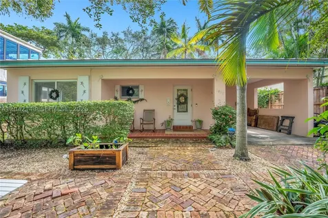 2490 Abaco Avenue Miami FL 33133