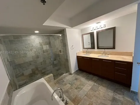 2641 N Flamingo Road Plantation FL 33323