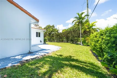 10690 NE 11th Court Miami Shores FL 33138