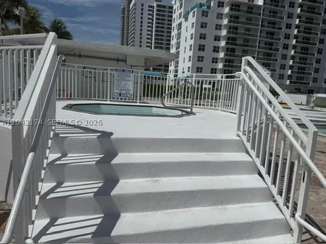5005 Collins Avenue Miami Beach FL 33140