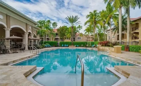 Pembroke Pines FL 33025